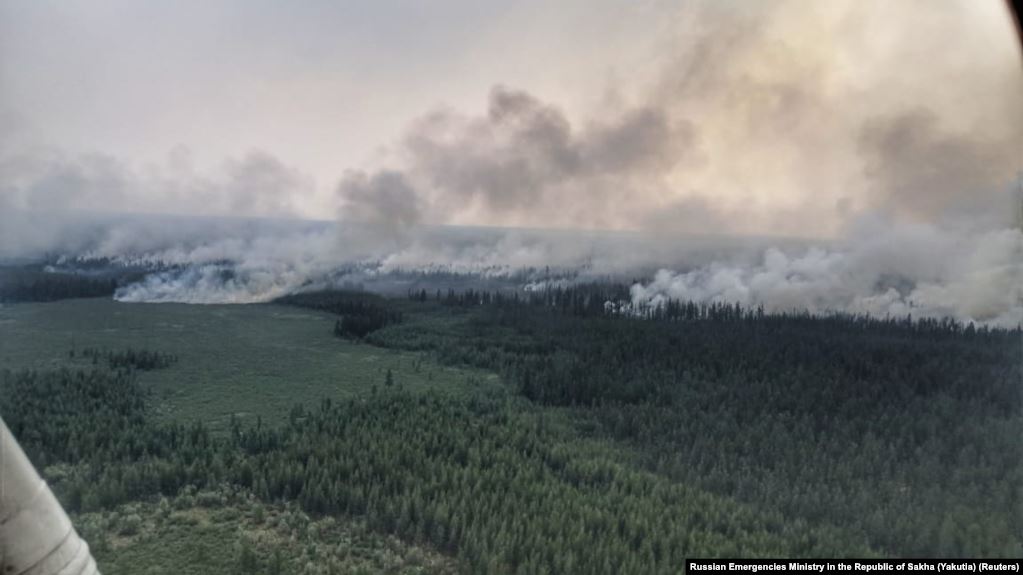 Putin meşə yanğınları ilə mübarizəyə ordunu göndərir [infoqrafika]