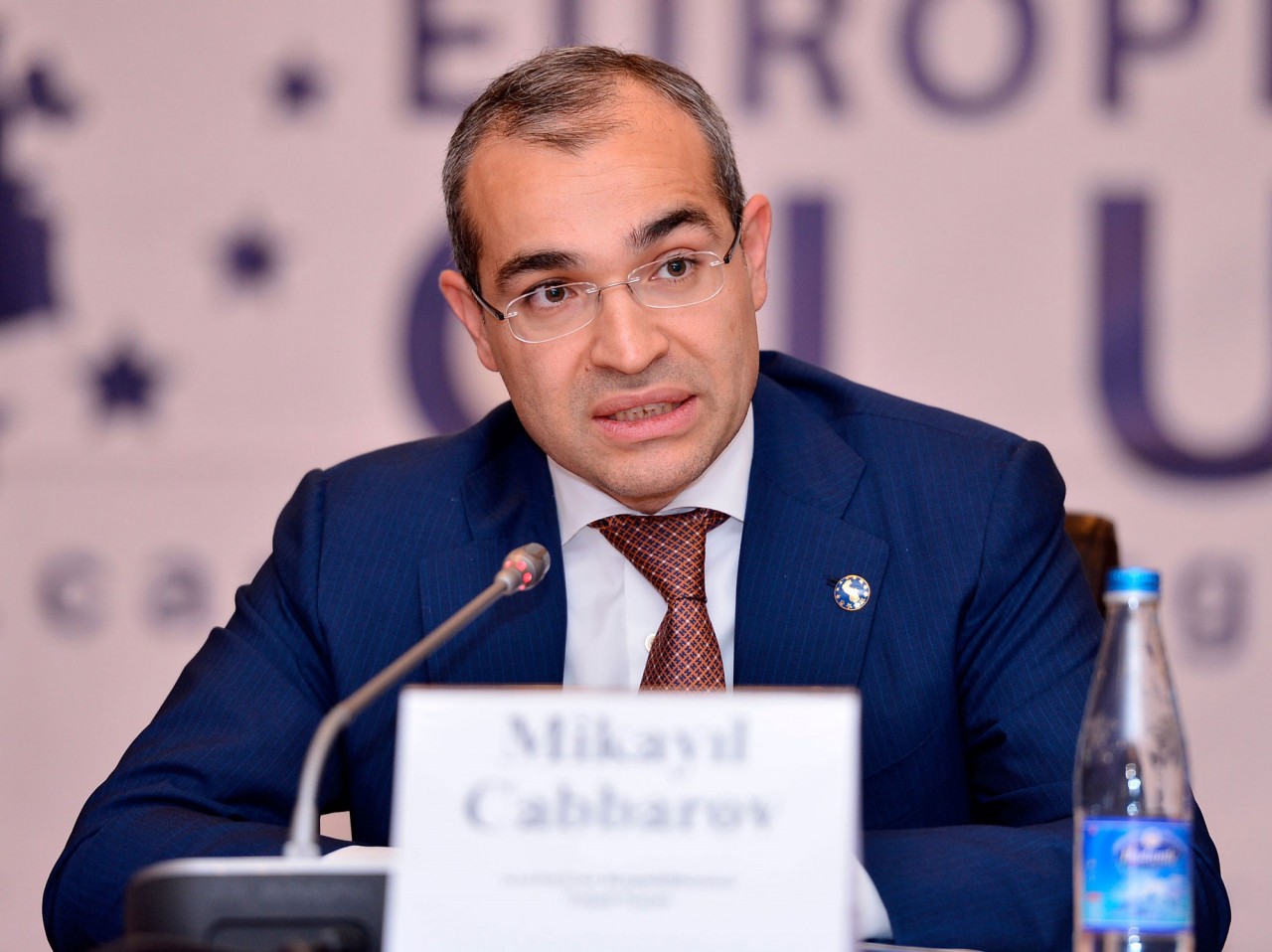 Azərbaycanda 90 min şagird rus dilində təhsil alır