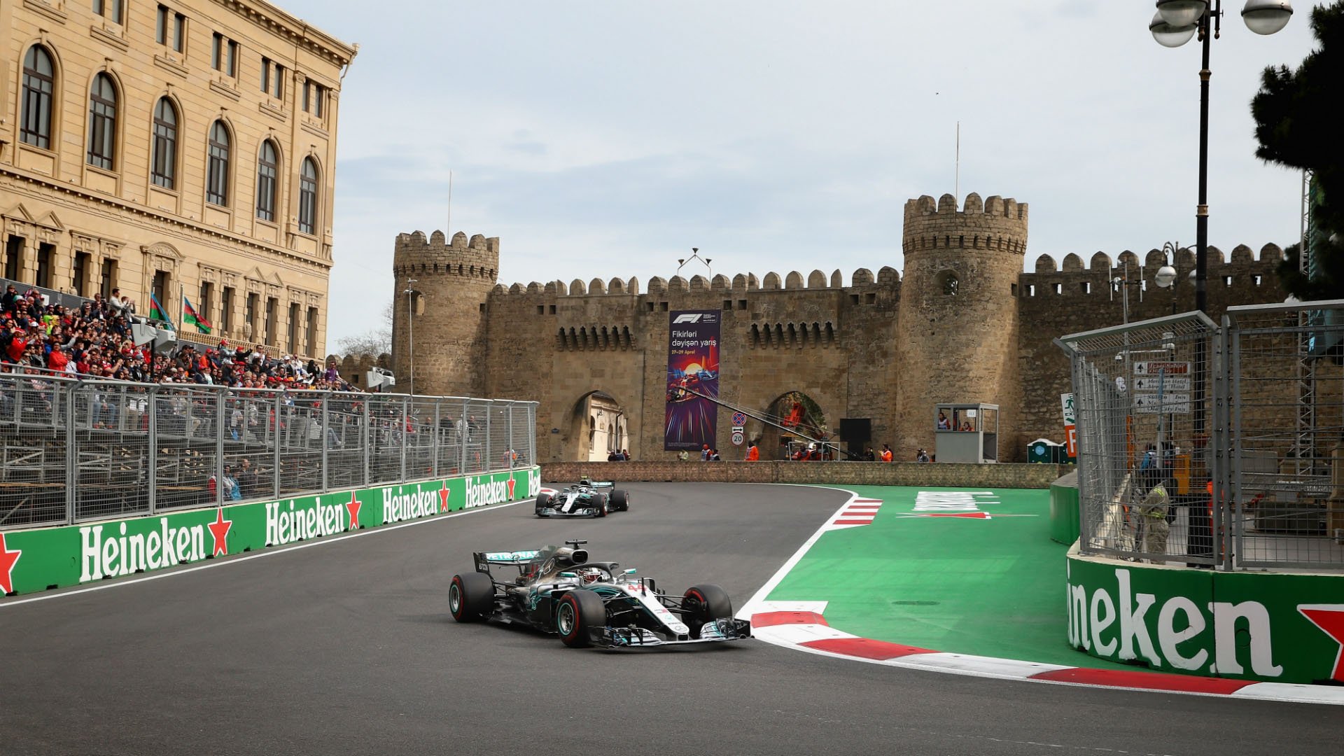 “Formula 1”ə görə qurulan beton konstruksiyaların tam yığışdırılacağı tarix açıqlandı