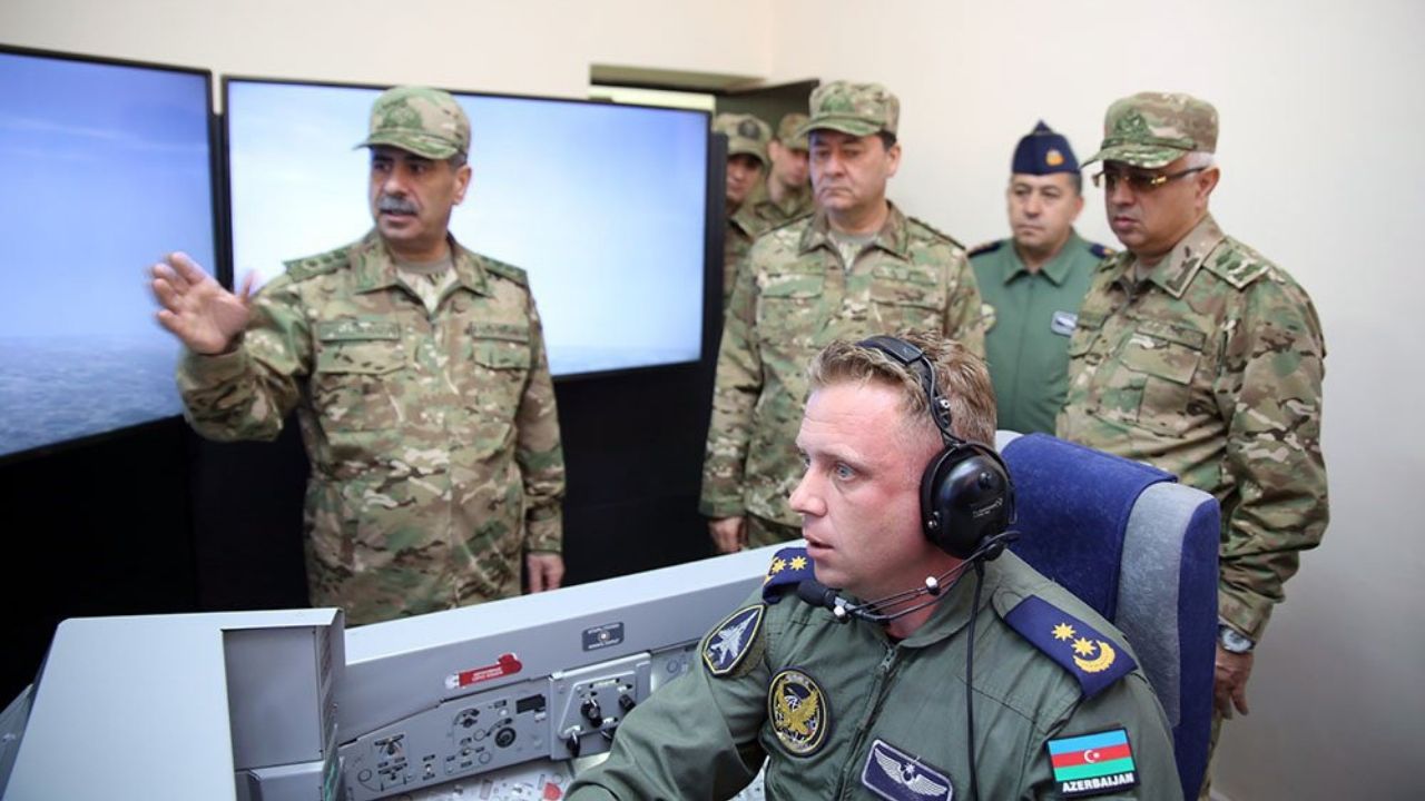 Ekspertlər danışır: 'Qara qutunun belə qısa müddətdə oxunması mümkün deyil'