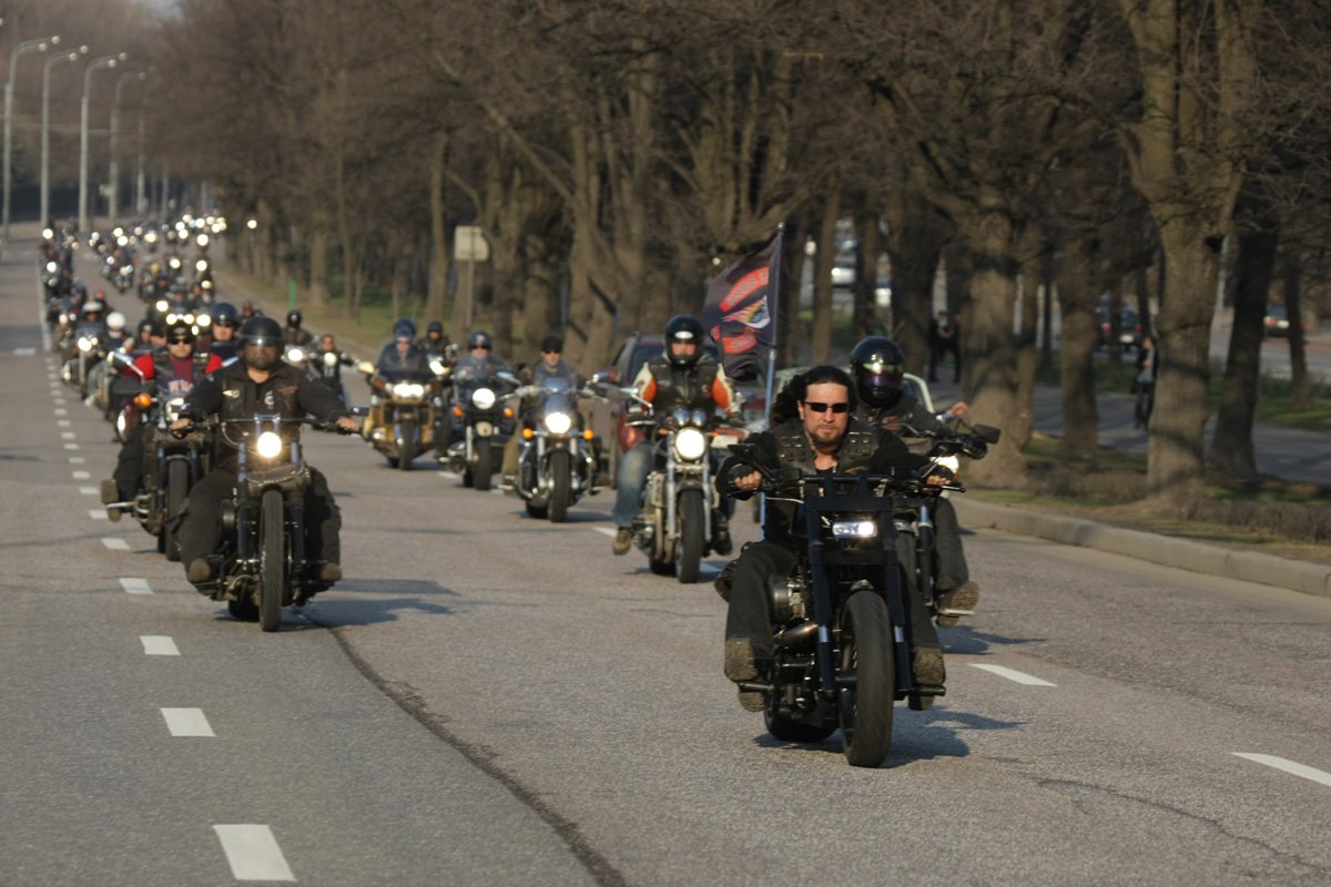 "Putinin davakar təlxəkləri"