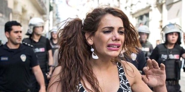 Türkiyədə transgender qadın yandırılıb