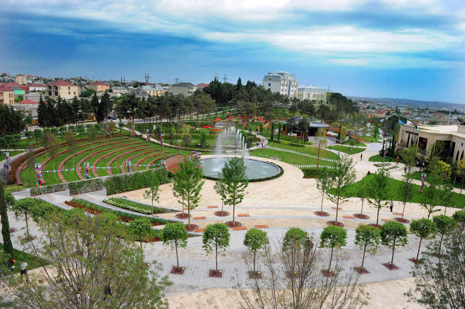 Parklanma yerlərində avtomobillərin parklanma müddətinə məhdudiyyət qoyulub
