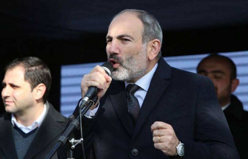 Ermənistanda inqilabdan bir il ötür, amma Paşinyan verdiyi vədlərə tam əməl etməyib