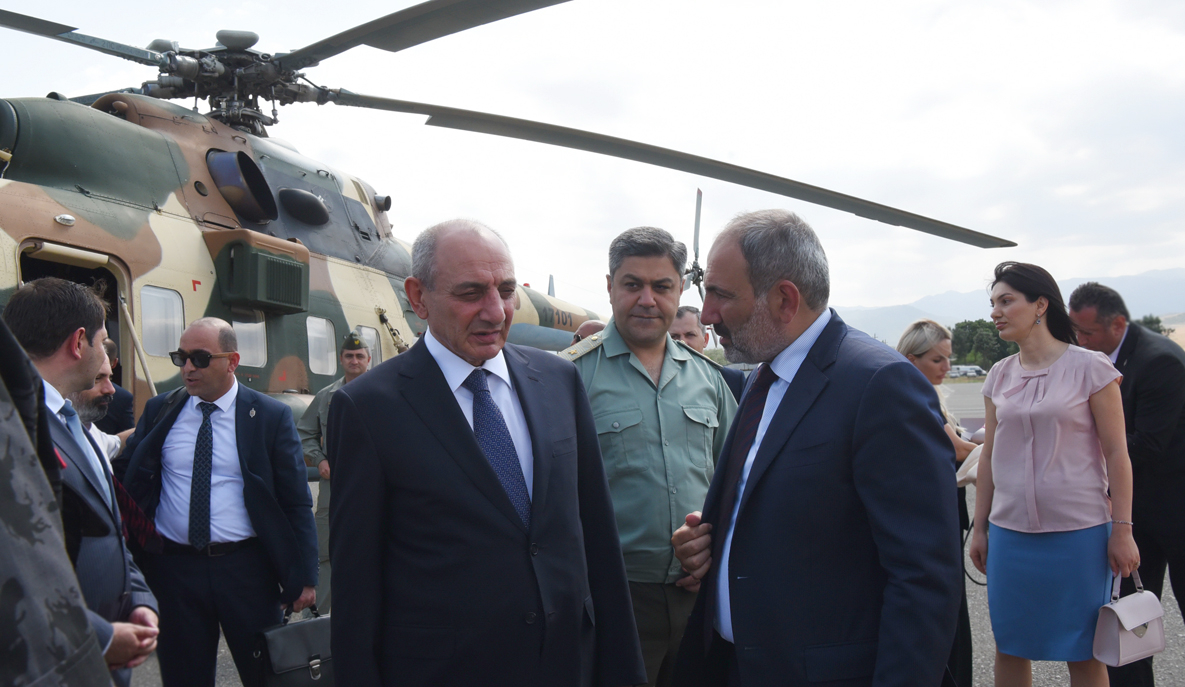 Paşinyan Xankəndində Ümumerməni Yay İdman Oyunlarının açılışında iştirak edir