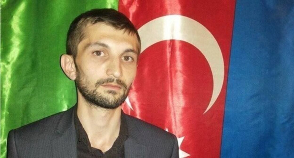 Fəaliyyətinə görə hərbi xidmətə aparılan jurnalistin sağlıq durumu pisləşib