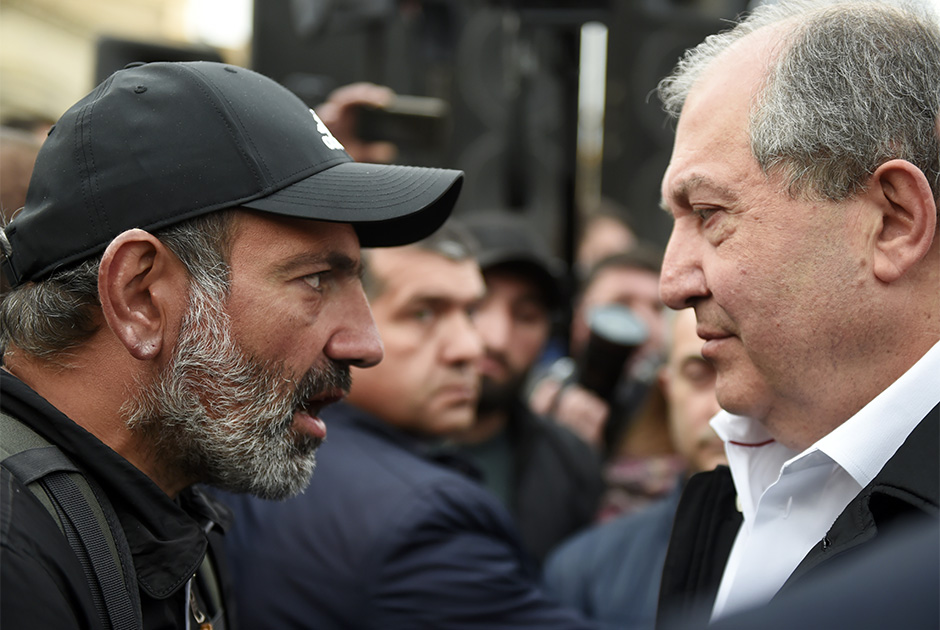 Ermənistanda baş nazir Davtyanı, prezident isə Qasparyanı Baş Qərargah rəisi kimi tanıyır