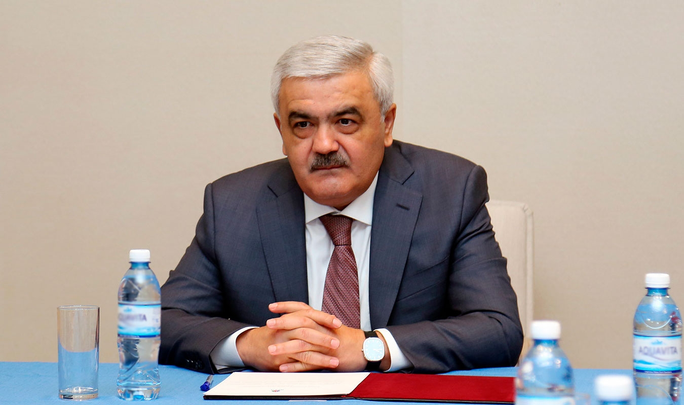 Rövnəq Abdullayev "SOCAR"ın prezidenti vəzifəsindən azad edilib