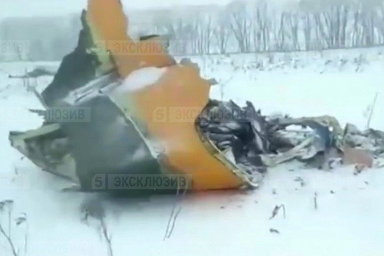 Rusiyada tәyyarә qәzası: 71 nәfәr hәlak oldu [foto, video]