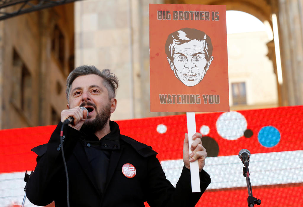 Gürcüstan hökuməti əsas müxalif "Rustavi-2" kanalını nəzarətə ala bilər