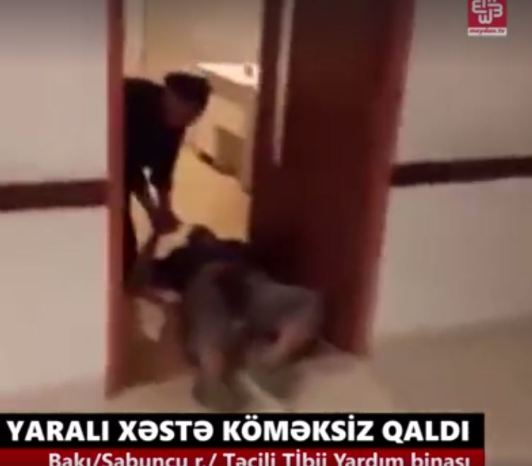 Xəstəxanada yaralıya yardım edilmədiyi iddia olunur