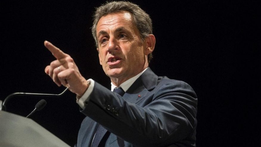 Sarkozy məğlubiyyətdən sonra siyasətdən gedir