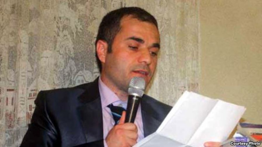 Güneyli fəala 10 il həbs, 2 il sürgün cəzası verilib