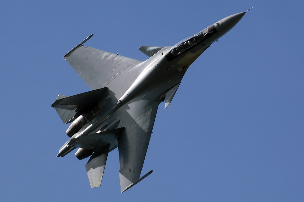 Çin qırıcıları ABŞ hərbi təyyarəsinin “yolunu kəsdi”