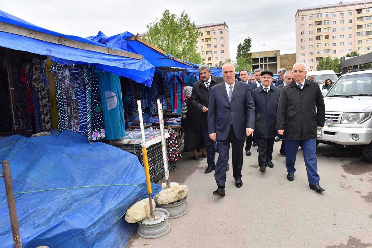 Sumqayıt: “İcra başçısı mağazalarımızı məhkəmə qərarı olmadan sökdürür”