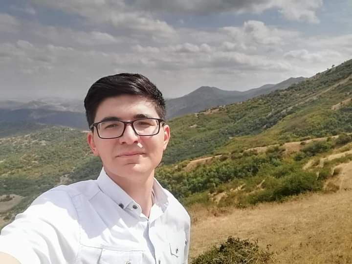 Lənkəran Dövlət Universiteti önündə bəyanat oxumaq istəyən tələbə saxlanılıb