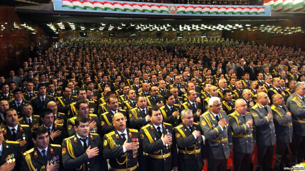 Artıq çəki səbəbindən 10 polis işdən qovulub