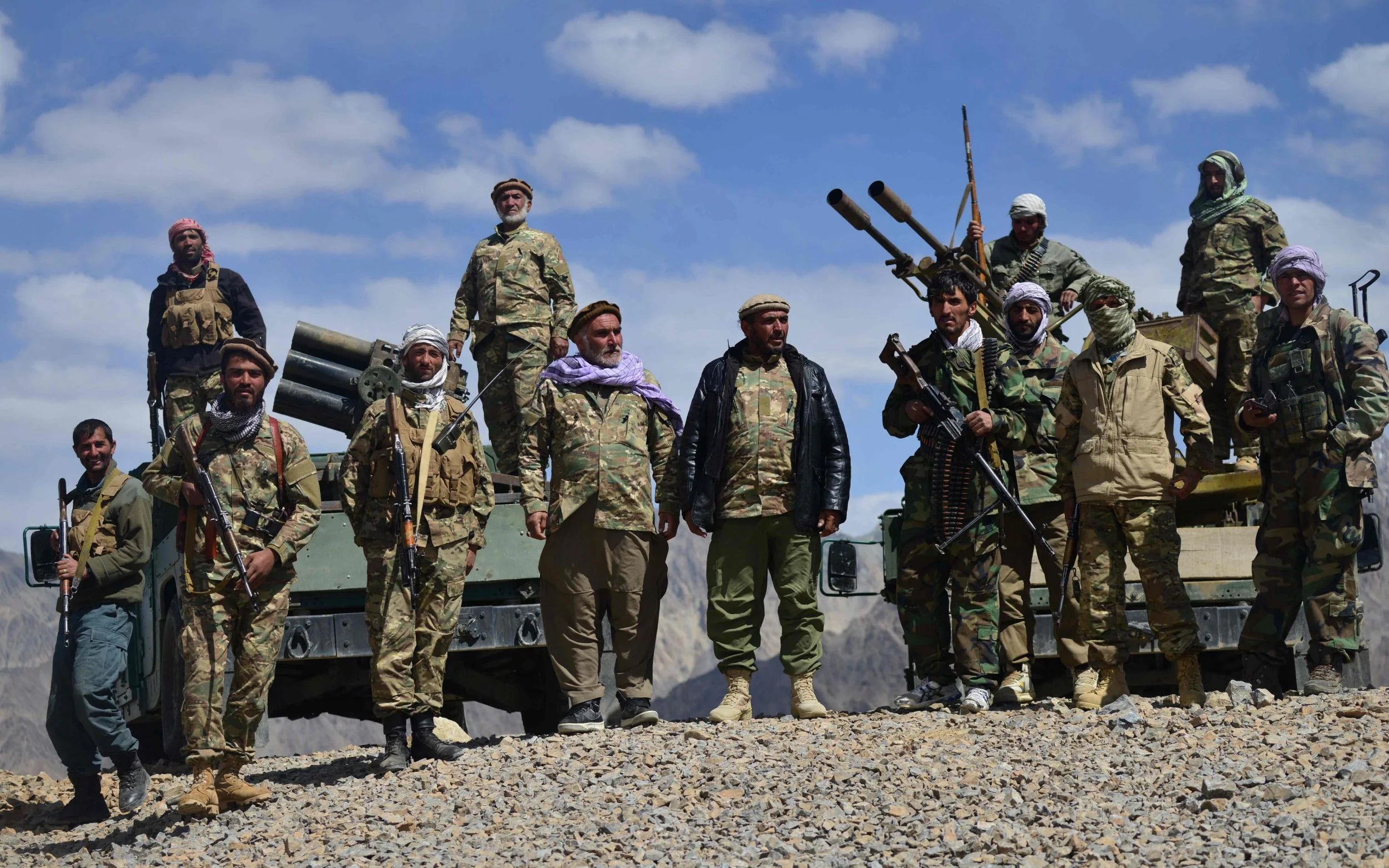 "Taliban" yaraqlıları Əfqanıstanda 25 nəfəri qaçırıb