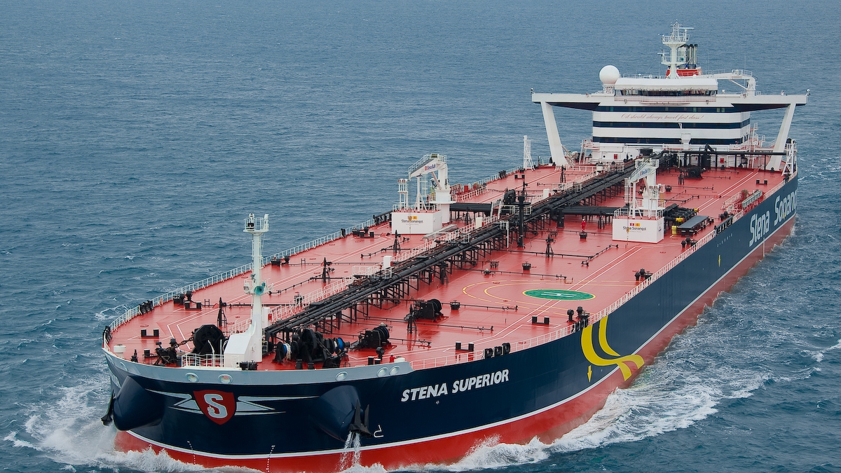 Bazara neft çıxarmaqda tanker problemi