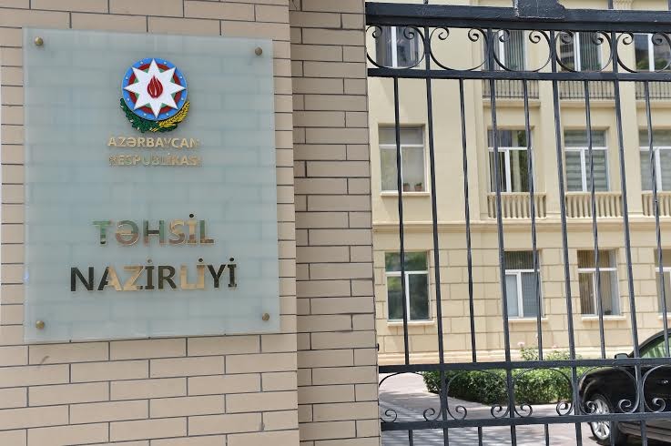Tələbələrin köçürülməsinə başlanılır