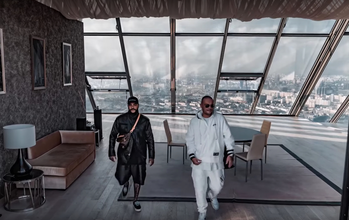 Putin tərəfdarı məhşur reperlər böyük qınaqdan sonra klipi Youtube-dan siliblər