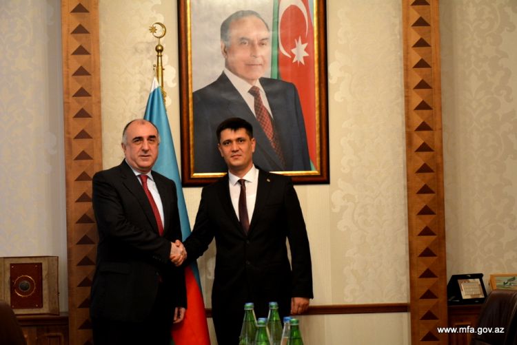 Elmar Məmmədyarov Türkmənistan səfirini qəbul edib