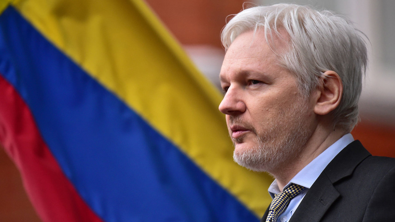 ABŞ Assange-a qarşı ittiham təqdim etməyə hazırlaşır