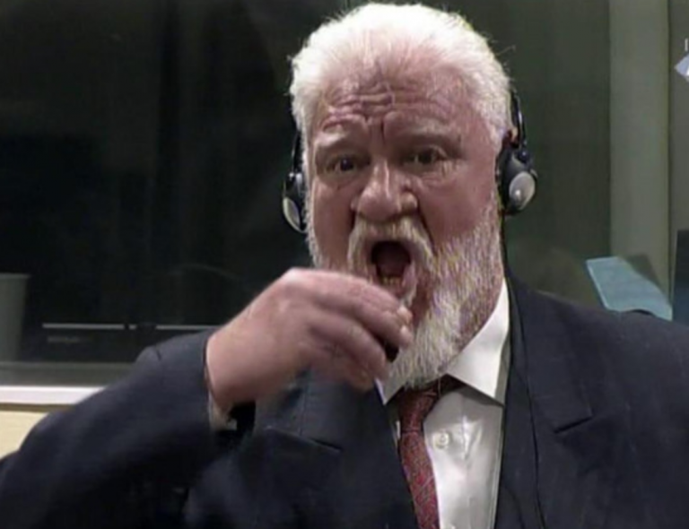 Xorvatiyalı general məhkəmədə zəhər içərək, özünü öldürdü (Video)