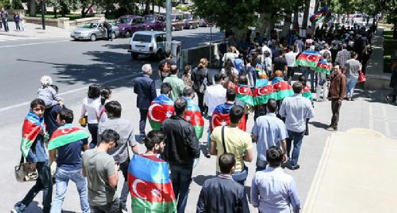 Vətəndaş cəmiyyəti fəalları DİN başçısına onları həbs etməyi təklif ediblər