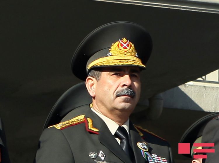 Müdafiə naziri Belarusiyaya səfər edəcək