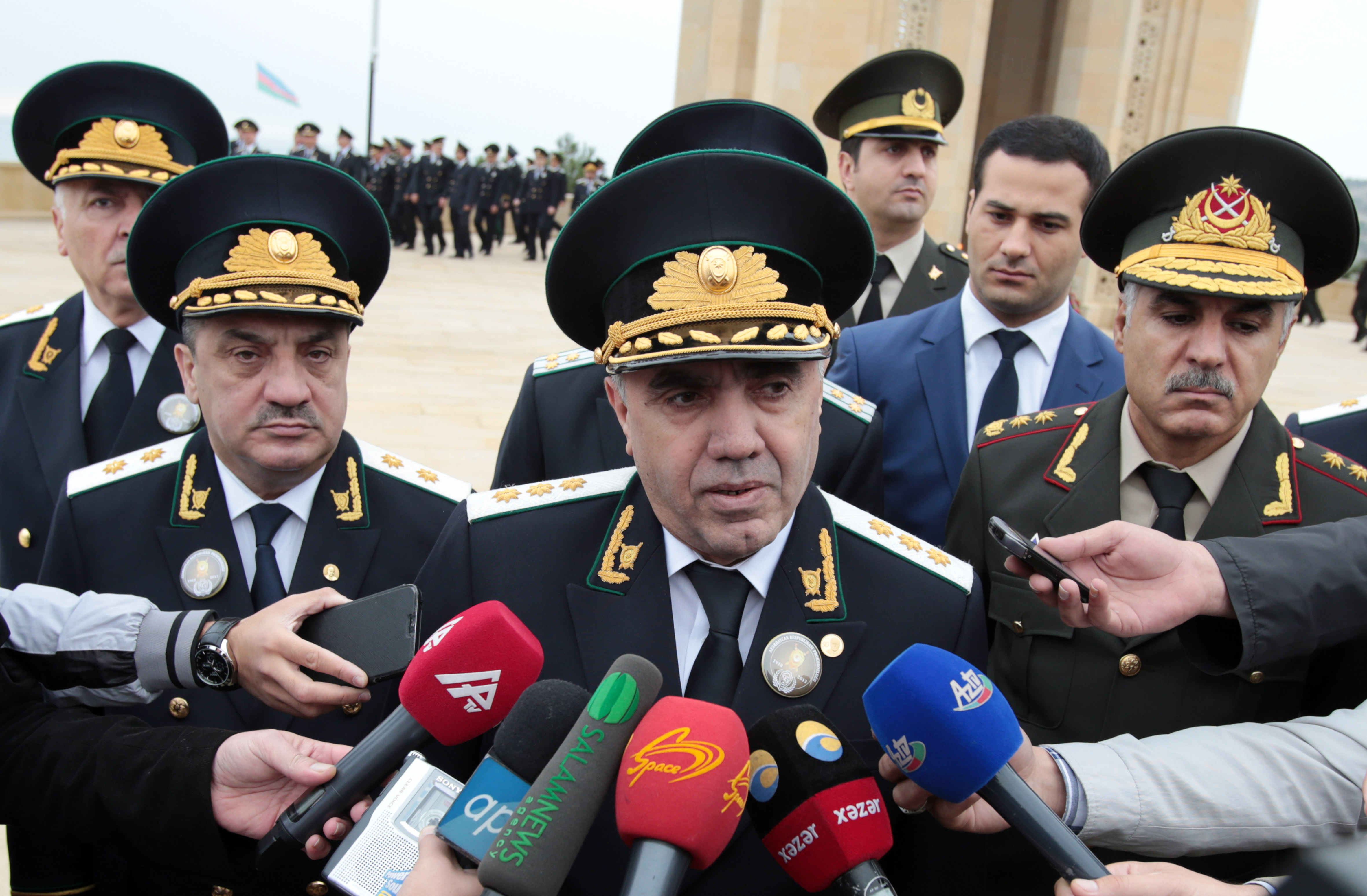 Z.Qaralova açıq məktub: "Saysız işgəncələrdən sonra bir qəpiyə dəyməyən əmriniz kimə lazımdır?"