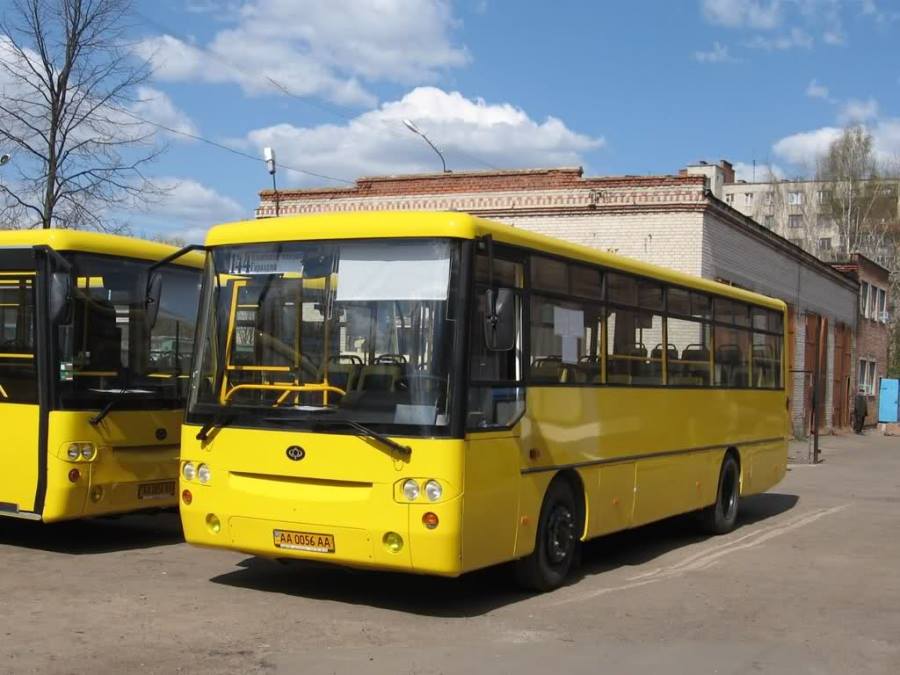 Bələdiyyə müəllim və tələbələr üçün ictimai nəqliyyatı pulsuz edib