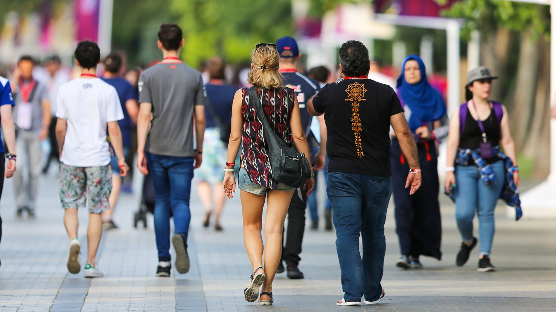 Dövlət gənclərin şəxsi inkişafı üçün hansı addımları atıb?