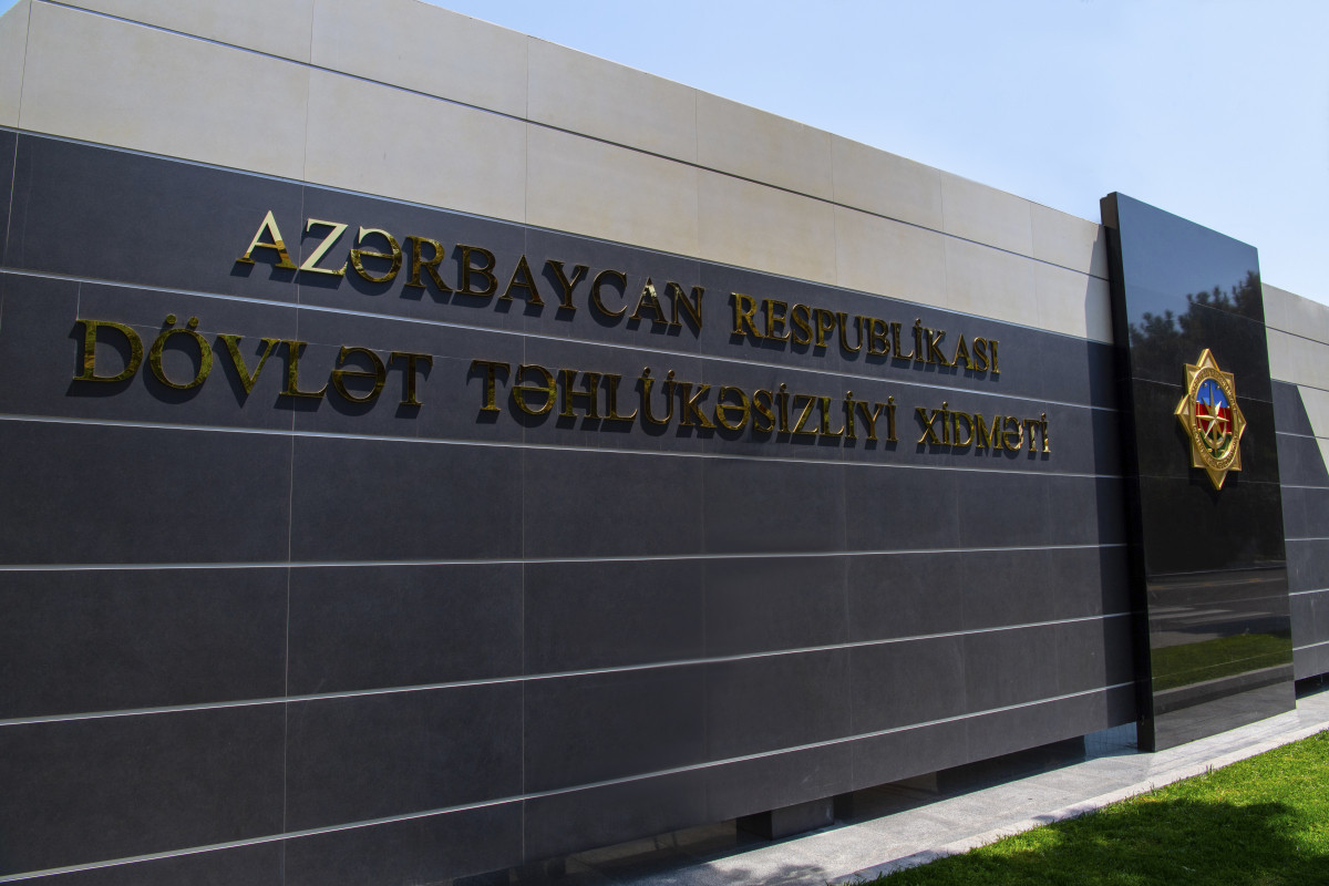 DTX “Pegasus”la dinlənildiyi güman edilən ictimai şəxslərdən izahat alır