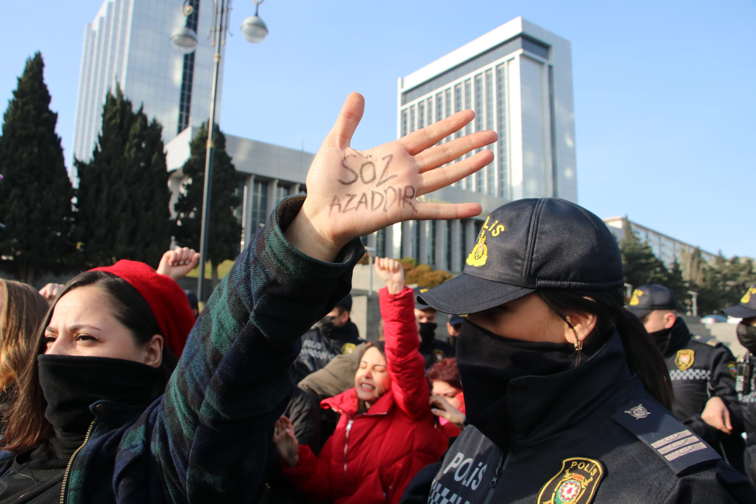 Demokratik Təşəbbüslər İnstitutu: “Qanunvericilikdə heç bir pozitiv dəyişiklik qeydə alınmayıb”