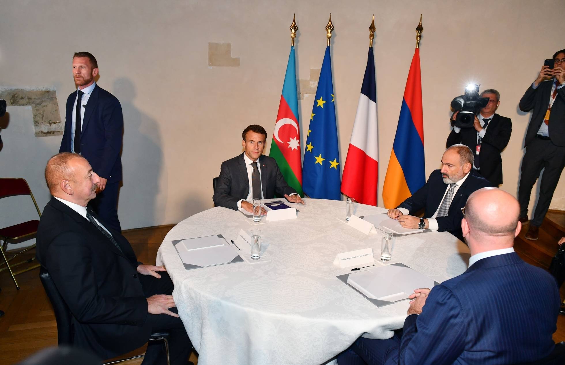 Elmar Məmmədyarov: "Rusiya sülh müqaviləsinin bağlanmasına dəstək verəcək"