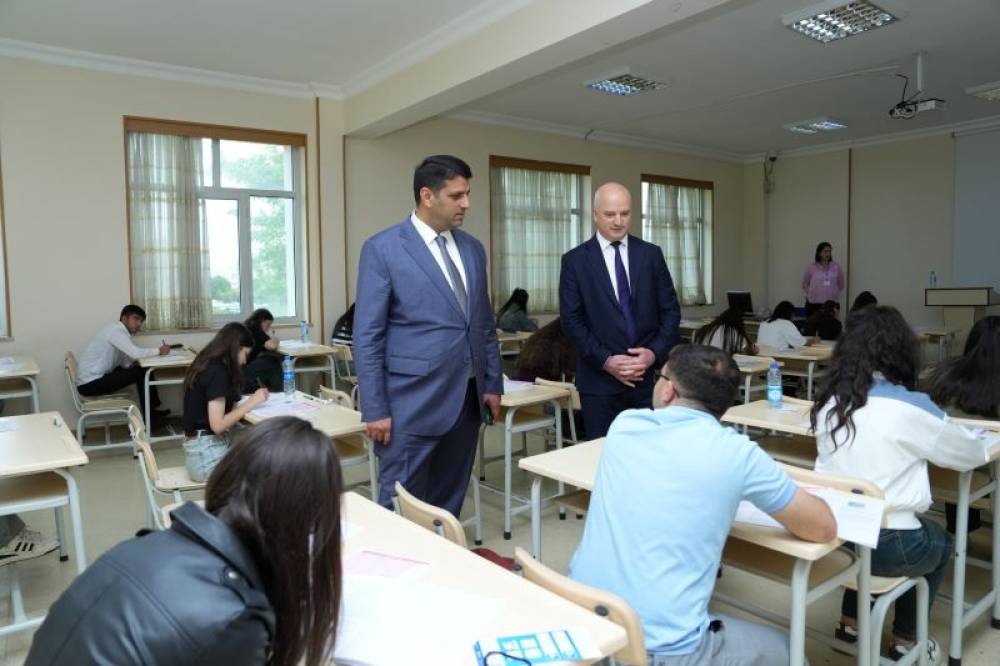 Naxçıvanda sınaq imtahanlarında şagird başına 2 manat “yerpulu” yığıldığı iddia edilir