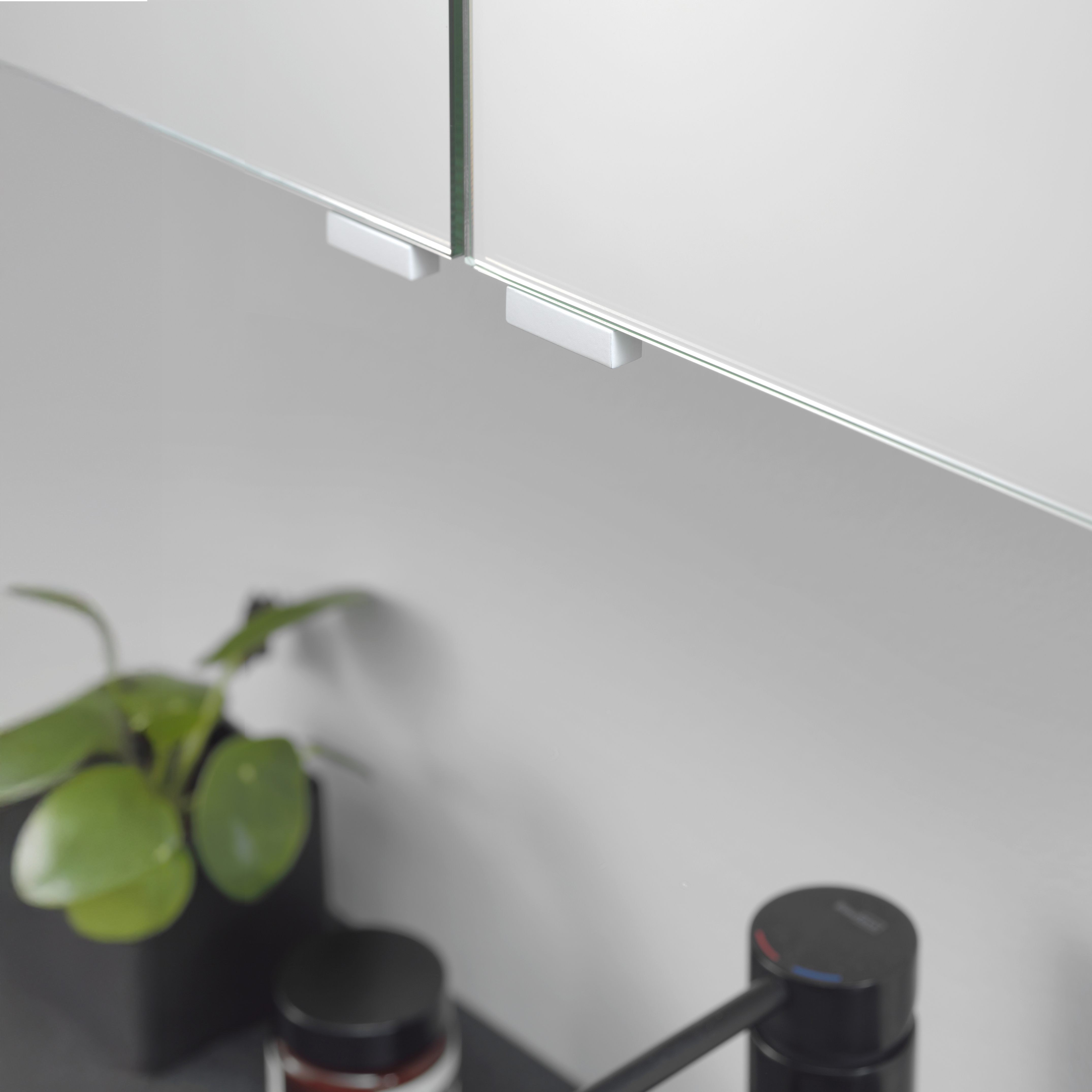 Balmani Oberture handgreep voor spiegelkast | Mat wit | XS | 2 stuks
