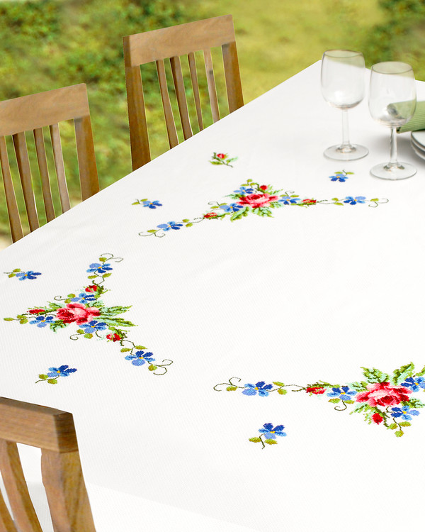 Broderikit Duk Rosor och violer