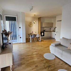 Dvosoban Apartman Spring 1 Novi Sad Petrovaradin
