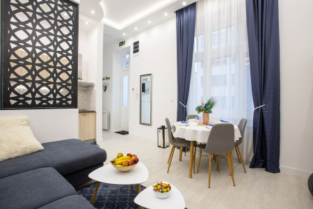 apartmani novi sad stari grad apartman theatre square 25