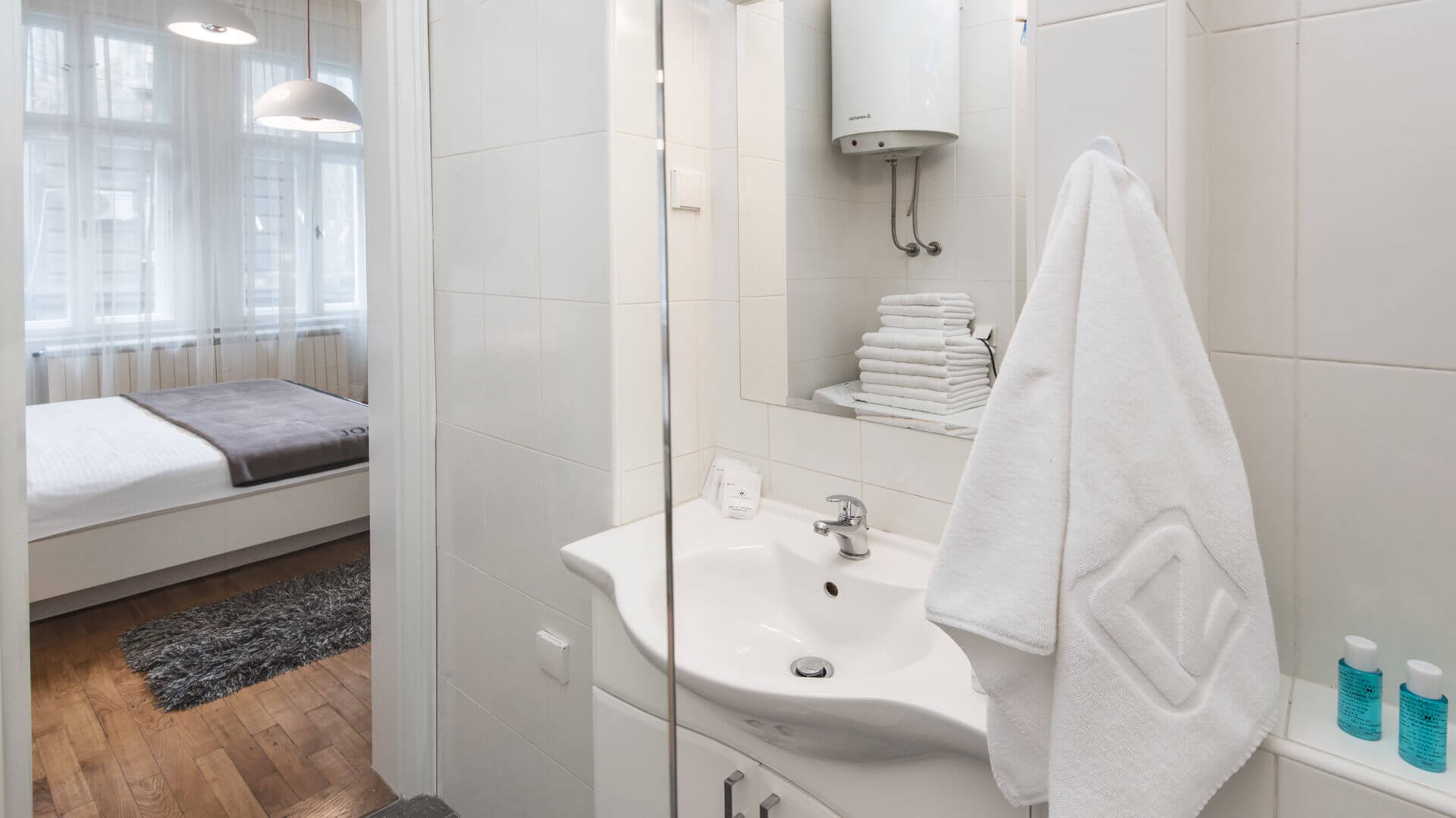 Apartman A12 Soba iz kupatila