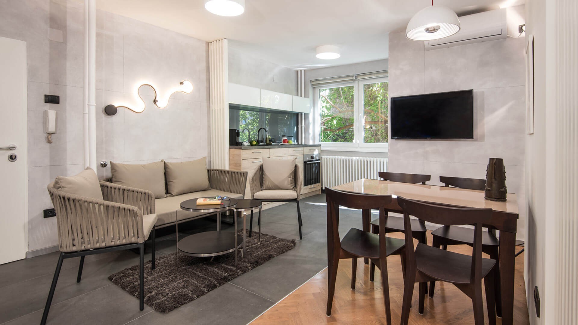 Apartman na dan A16 Trpezarija