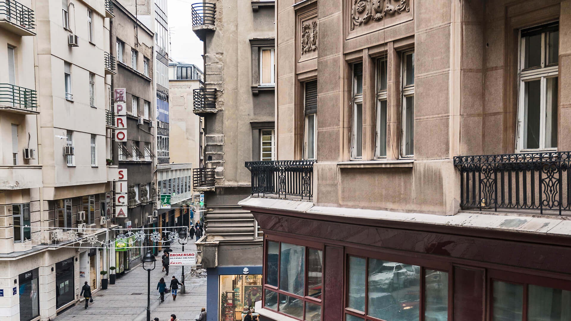 Apartman Rakoc A21 Ispred ulice