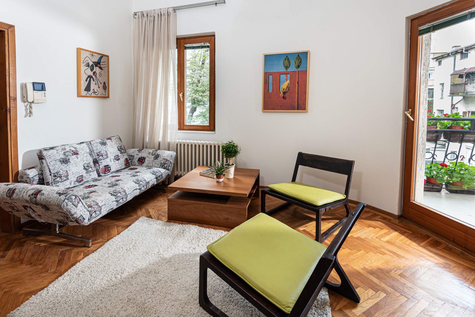 Apartman A24 - Dnevna soba sa terasom