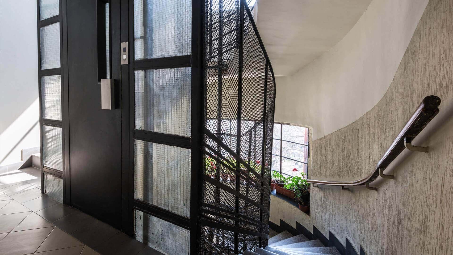 Jeftin apartman A2 Izlaz iz stana