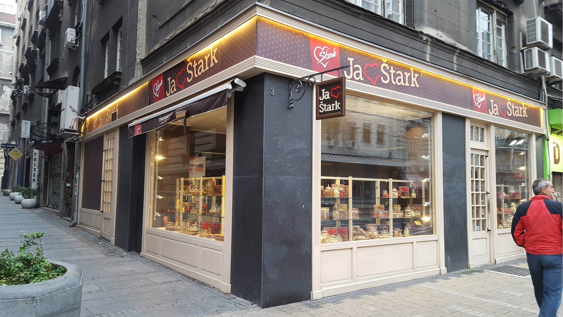 Smeštaj A26 Ispred stana