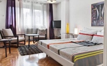 Apartman A13 Stan sa ulaza