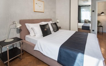 Apartman A16 Izlaz iz sobe