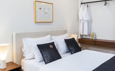 Apartman A25 Plakar u sobi